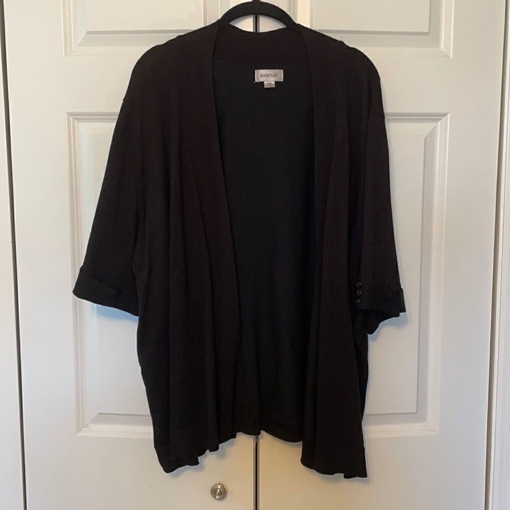 Avenue shrug 
